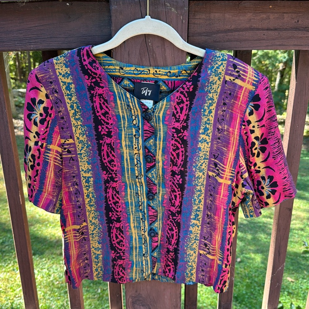 Funky Patterned Vintage Cropped Top